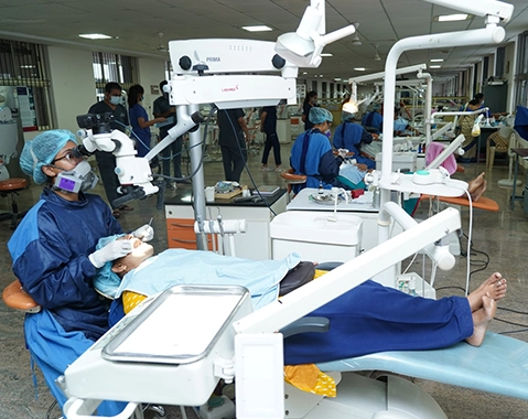 Microscopic Endodontics (RCT)