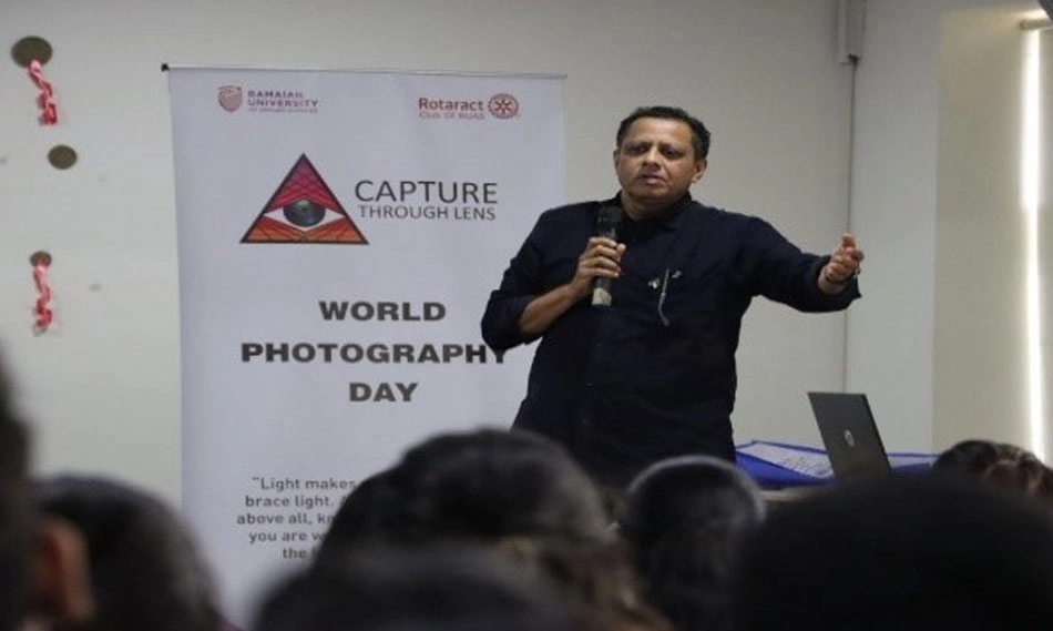 Capture through lens 4