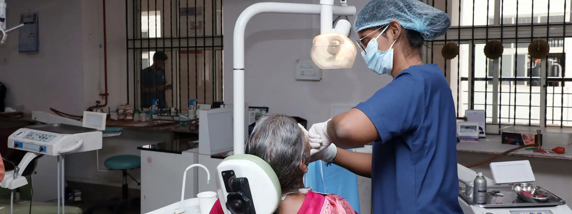 Department of Prosthodontics and Crown & Bridge