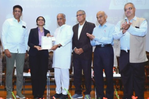 Ms. Alma Khan wins Prestigious Padma Vibhushan Prof. UR Rao Award